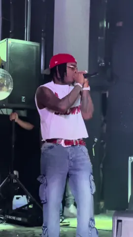 Una galleta trae bobo en vivo - Braulio Fogon 🔥🎤🎥 . #braulio #brauliofogon ##brauliofogon🔥 #brauliofogonenvivo #envivo #vivo #fyp #fyp #viral 