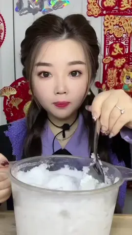 #crushedice #iceasmr #powderyiceeating #eatingice #ICE4U #crunchyiceeating #fypシ゚viral #satisfyingvideos #icechunk #shavedice #squeakyiceeating #whiteice 