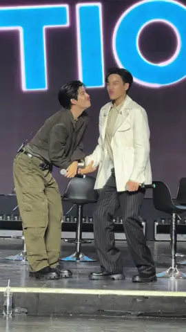 Là bậc thầy của diễn xuất chưa vậy? 🤭 #OnlyFriendsFMinVietnam #OnlyFriends #GMMTV #JSMEDIA #Firstkp #khaotungg #fforce_ #kasibook_ #neo_neos #mmarkpkk 