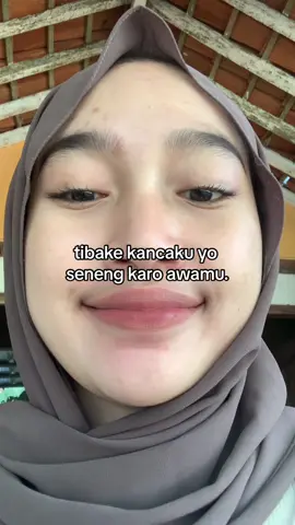 terus kudu piye, adewe yo mung sewates konco