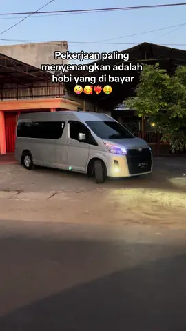 #fyp #fypシ゚viral #4u #hiace #hiacepremio #hiaceindonesia #hiacelover #hiacetransjawa #alimgarage #ponorogo24jam 