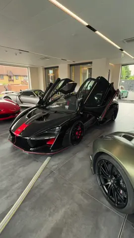 Senna 🤝 P1  #mclaren #opp #senna #ugly #carsoftiktok #content #videocreator #carspotting #carslover #mclarensenna #viral #fyp #cars #hypercar #black #red #mso #rare 