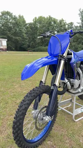 El sueño es caro 😴💙  #yz125💙 #yamaha #yz #racing #2024 #motocros #yzfamily 