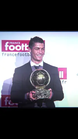 Best GOAT in the World #ronaldo #cr7 #cristiano #ballondor #2008 #fyp #viral #trending #aftereffects #goat #prime #reddevil 