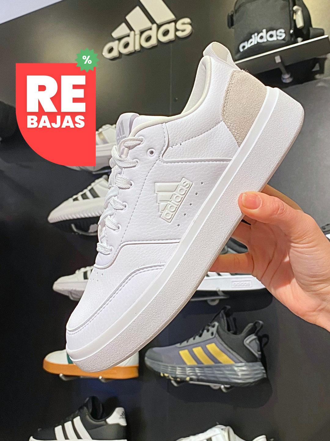 Los Adidas Park Street son tendencia esta temporada y ¡ahora los podés encontrar rebajados! ¿Estamos de acuerdo que son unos deportivos casuales básicos mega cancheros que se combinan con todos tus outfits? SKU: IG9848 #once #rebajas #rebajasinvierno #deportivoscasualesAdidas #Adidas #championesAdidas #AdidasParkStreet
