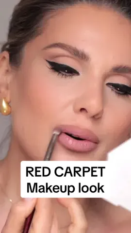 Full in-depth tutorial on my youtube channel! #makeuptutorial #makeupartist #fyp #redcarpetmakeup #Eyeliner 