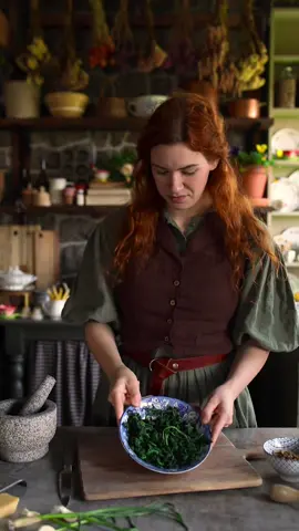 Nettle Pesto Babka 🌿 #countrylife #asmr #cookingasmr 