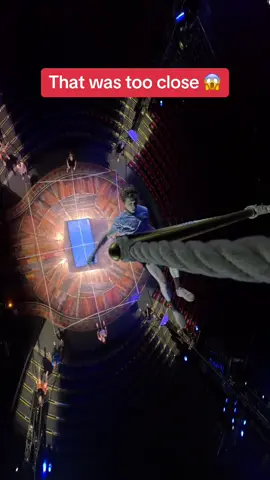 Bro almost recorded his demise in 4k 😬 #fyp #explore #trampoline #trampolinetricks #circus #trapeze  (via @Thomas Hubener)