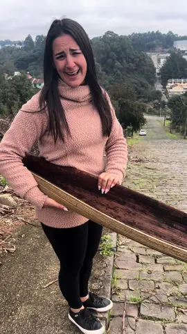 Povo tudo olhando das janelaskk”guria louca””kkk#fyppppppppppppppppppppppp #moçadaroça #foryou 