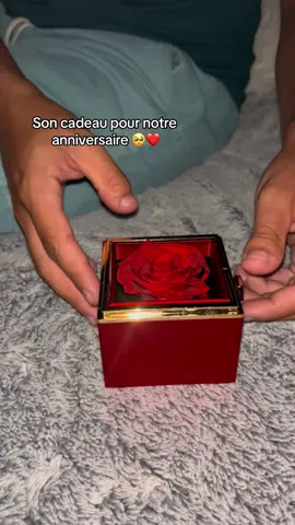 Nos coffrets sont disponibles sur notre site internet 🌹 #cadeau #pandora #pandorajewelry #couples #roseeternelle #colliergravé #girlfriendgift 