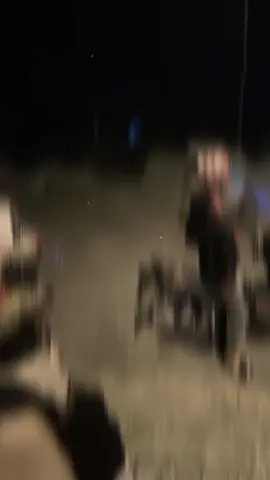 Báo đêm bờ hồ 😂#xuhuong #xuhuongtiktok #fyp #155vva_y16zr #xedokieng 