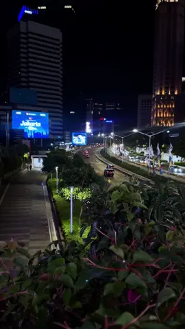 Ternyata 2024 udah setengah jalan #jktgo #nightvibes #WeekendVibes #kasihputih 