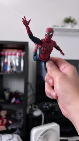Web swinging with the goat  #stopmotion #spiderman #actionfigures #shfiguarts #mafex #marvellegends 