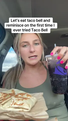 Taco bell is just ughhhh #tacobell #eatwithme #mukbang 