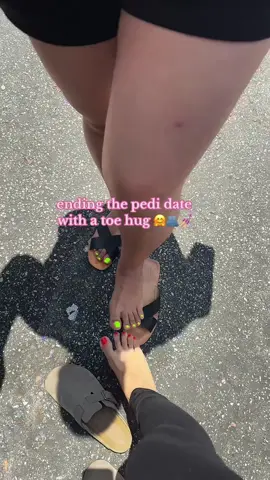 💅🏼🫶🏻🧚✨ #nails #pedicure #pedidate #sisterdate #saturday 