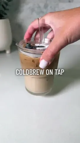 Coldbrew on tap 😌☕️🤎 #asmr #icedcoffee #icedcoffeeathome #coldbrew #restock #refill #restockasmr #coffee #coffeetiktok 