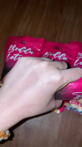 lebih halus, lembut dan cerah!🤩 best sih @Vellsbeauty Pusat ⭐️⭐️⭐️ #whitening #lulur #beddalotong #fypシ 