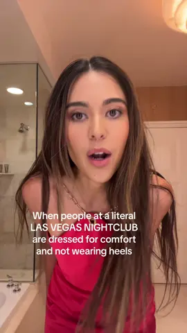 Our bandage dress + peep toe heel foremothers did not suffer for us to dress casual to a CLUB!!!!!! #lasvegas #vegasclubs #lasvegasootd #vegasoutfit 