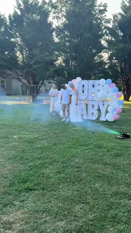….ITS A 🩵🩷🩵🩷👣 #genderreveal #fyp #husband #Love #marines #military #baby #boy ##iloveyou  @Brandon 