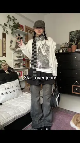 🫦#OOTD #fashion #skirtoverjeans 