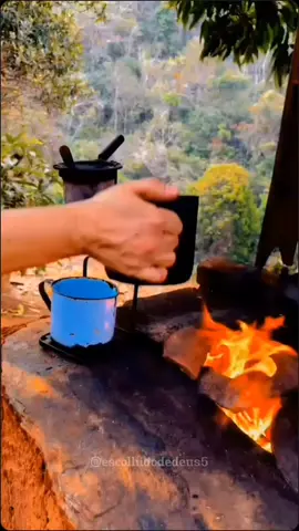 BOM DIA MEU POVO🌞🙇‍♀️ #domingo #bomdia #gratidao #fypシ゚viral #fypage 