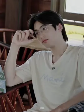 หนุ่มตี๋แว่นที่จริงใจ #phutatchai #ภูธัชชัย #buszingthailand #fypシ゚ 
