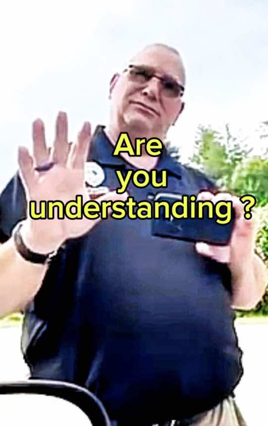 The probation officer stopped the driver’s car ? Right or wrong ?🤔🤔🤔 PART 1 #probationofficer #cops #trending #viralvideo 