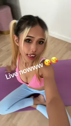 Yoga time ! Say hi ;) #yoga 