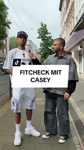 outfit, brands und inspo mit @caseybackhaus 😤 #trapstar #düsseldorf #streetinterviews #nocta #noneofus #noneofusclothing #streetwear  @NoneofUsClothing @Trapstar 