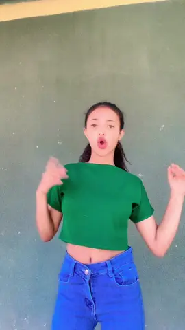 5k followers🥹🎊🍾 i love you so much guys.🙏🏻❤️#habeshatiktok #ዓጋመይ❤💛💊 #habeshantiktok #fyp #tigraytiktok🇻🇳🇻🇳tigraytiktok #foryoupage #dancechallenge #trending #trend 