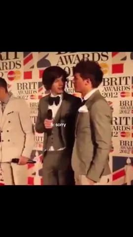 underrated larry proof :c #larrystylinson #harrystyles #louistomlinson 