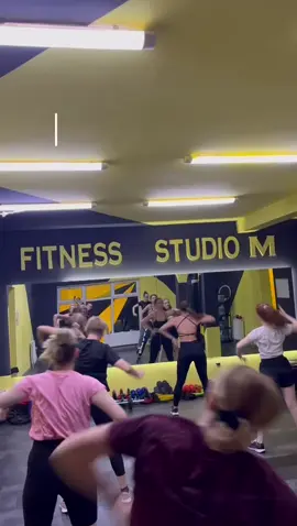 Prijavi se Čekam te Devet Jugovica 8 Novi Sad 💪🏻💪🏻💪🏻#Novisad #grupnitreninzi #personalni #polupersonalni #gym #Fitness #fitnessmotivation #fitnesstiktok 