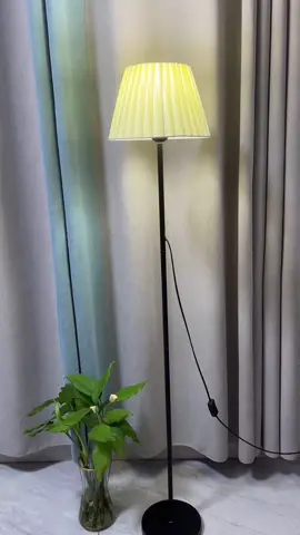 Đèn cây đứng hình nấm trang trí phong cách châu âu #dencaydung #dencaydungphongkhach #dencaydungdecor #densieusang #denledtrangtri #xuhuong 