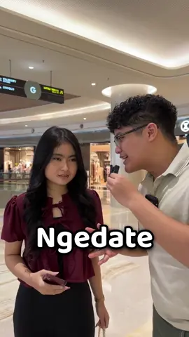 Waktu ketemu pada jaim