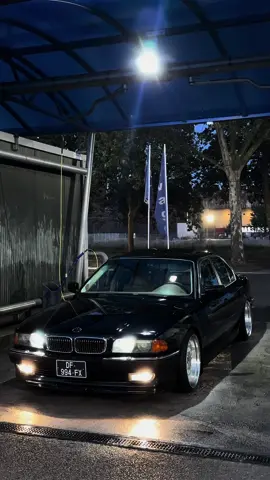 BMW seire 7 e38 740 i 🥷🏼#740i #e38 #e38bmw #bmw #bmwfrance #serie7 #the7series #bmwlife #bmwlove #mafiacar #e38club #static #video #e38clubworld🌍 #automobile #bmwserie7 #viral #fyp #viralvideo #passion #Alpina #e38alpina ##e38fanatic #passion #projet 