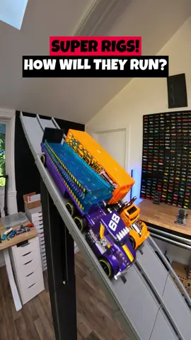 Super rigs running on the tracks? What?!?! #hotwheels #diecastracing #trucks 