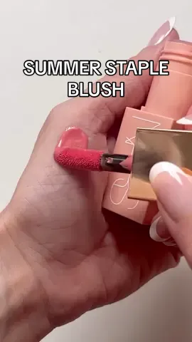 Blush blindness? Never heard of her. 💘 Afterglow Liquid Blush in Orgasm. Hydrating, buildable, & skin-loving—perfect for sunburnt blush. @Laura 