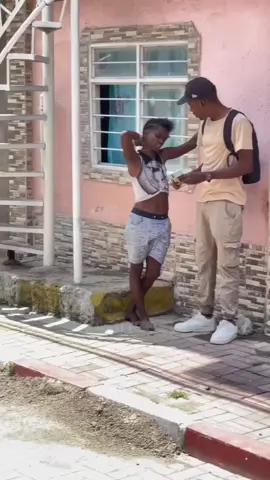 Amazing egg prank 🤣 #funnyvideos #funnymoments #prankvideos #funnyvideo #funny #prank #funnyprankvideos #prankvideo #funnypranks #funnyprank #fypシ 