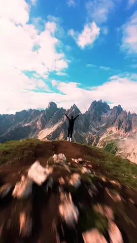 this view at the dolomites is breathtaking 🤯 #nature #landscape #mountains #dji #traveling #fpv #Hiking #videography #4you #djiglobal #viral #fyp #aesthetic 