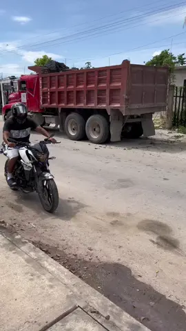 Como cambiar anticongelante de pulsar #ns200  ya saben se lo laban #paratii 