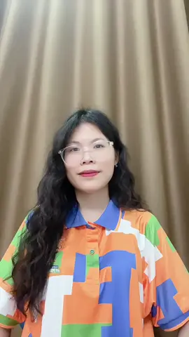 [Topic 1 - Level 1.1] Tham gia DUET WITH BEES cùng các thầy cô Bộ môn Tiếng Anh nào các chú Ong Poly ơiii ^^  Duet nhanh tay - Quà liền tay! Đừng quên gắn Hashtag cuộc thi, Bộ môn và Trường, cùng với slogan 