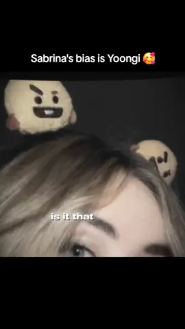 Sabrina Carpenter is confirmed to be a Yoongi stan, no wonder she's such a dedicated Samsung ambassador like her bias 😀💜   #bts #suga #yoongi #agustd #sabrinacarpenter #sabrina #espresso #CapCut #shooky @BTS @sabrinacarpenter 