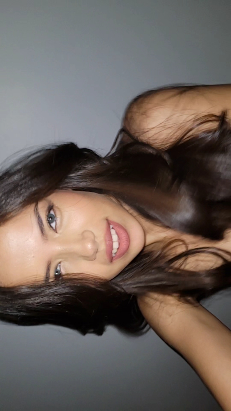 ya bby Ik well it's a fake blue eye #fy #brasil #foryou #latina #brasileira #fyp 