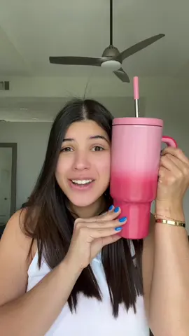 Ya puedo tomar agua fancy😂✨ #water #tumbler #stanleydupe #pink #tiktokshop #summersale #trending #content #contencreator #Lifestyle 