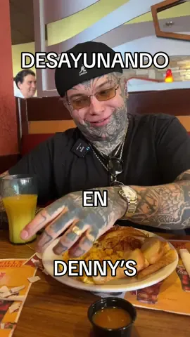 COMIENDO EN DENNY’S, este video va enfocado completamente en comida t en una platica con mis amigos, espero les agrade y gracias por ver! No olvides seguirme eh #gangstafairy 