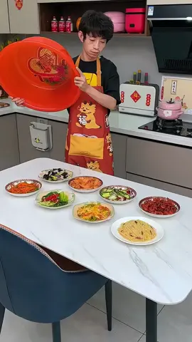 Lồng bàn tầng xếp gọn #giadung #giadungtienich #giadungtienloi #giadungthongminh 