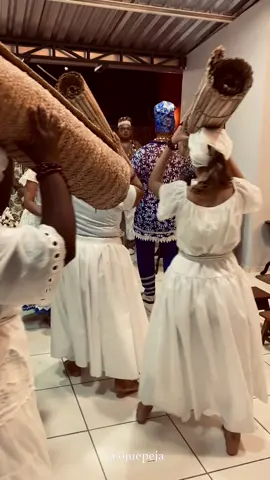 “Eles deram sentido a minha vida!🥹” #umbanda #candomble #vira #santo #fyp #orixa #espada #oxum #tiktok #viral #fypシ゚viral #viralizou 
