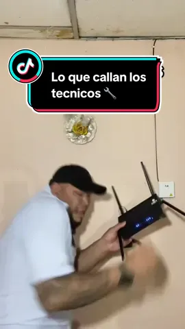 @Fibex Telecom Venezuela LO QUE CALLAN LOS TECNICOS #jajaj #parat #videoviral #humor #tecnicos 