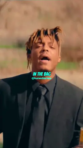I’m running from youuu ou ou 😭 Follow us for more 🎼 Song : Juice Wrld - Robbery   #juicewrld #robbery #colebennett #lyricallemonade #emotional #heartbreak #juicewrldedits #juicewrldfreestyle #juicewrldfanpage #dontletthisflop #relatable #deepquotes #brokenheart #rip #999 #tunediaries