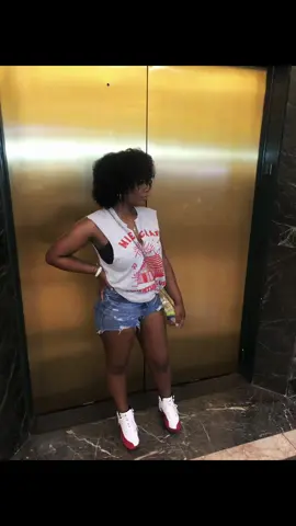 os.💋 #CapCut #tiktok #newtiktoker #1998 #blackgirltiktok #foryoupage #fypシ゚viral #neworleans #viral #fyppppppppppppppppppppppp #naturalhair #washandgo #outside #outfitideas #graphictees #outfitinspo 